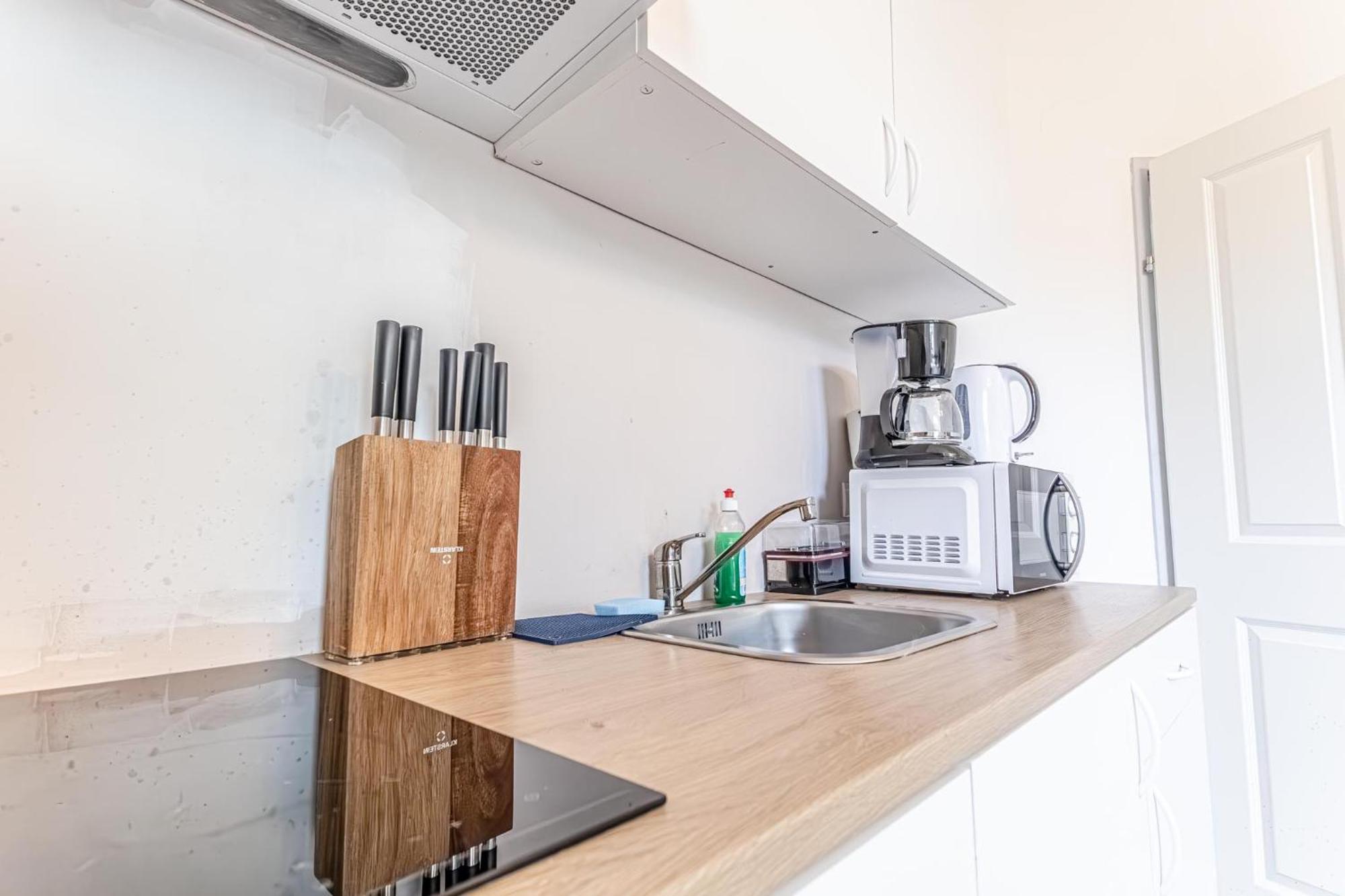 Trendy Near Westbahnhof With Kitchenette & Smart Tv