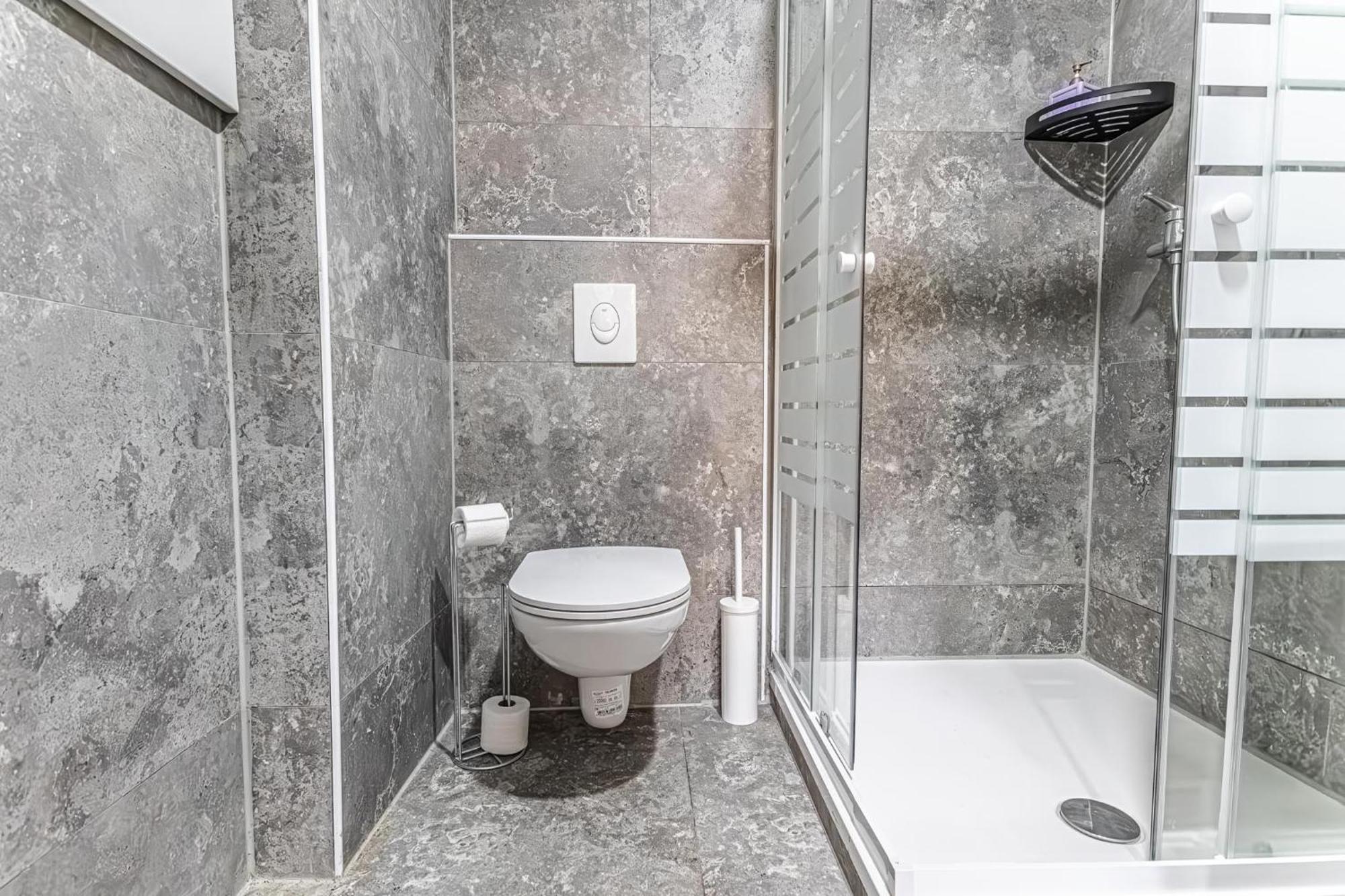 Trendy Near Westbahnhof With Kitchenette & Smart Tv