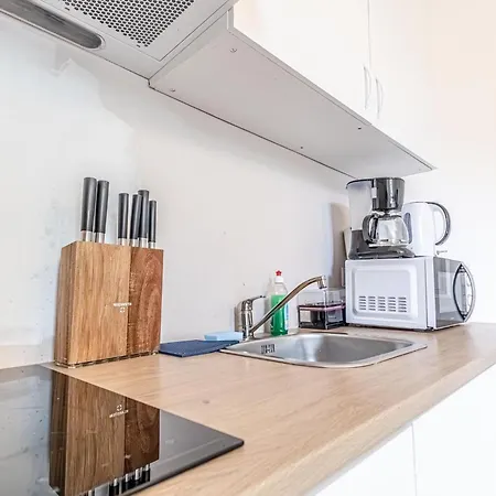 Trendy Studio Near Westbahnhof With Kitchenette & Smart Tv Vienna Exterior photo
